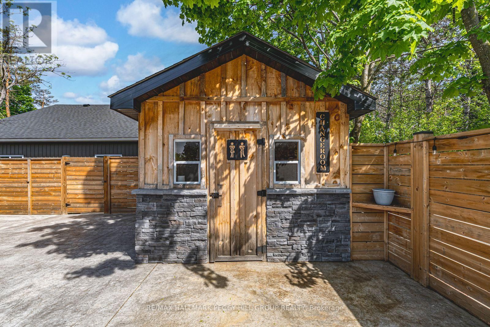 2484 HIGHWAY 11 SOUTH Image 22