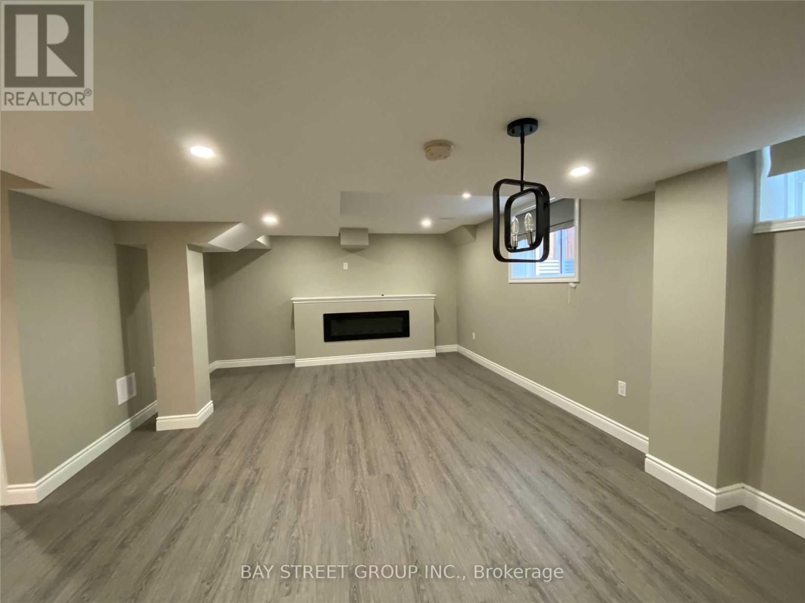 142 JEWEL HOUSE LANE Image 14