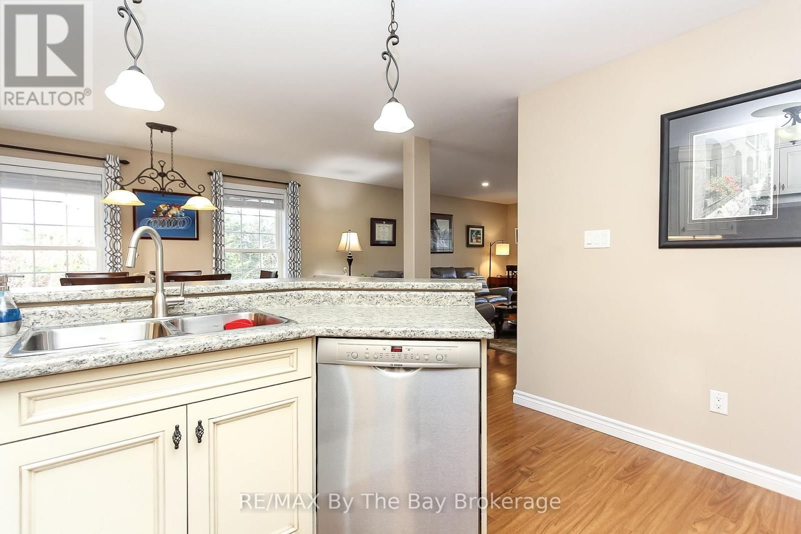 99 LILY DRIVE Image 21