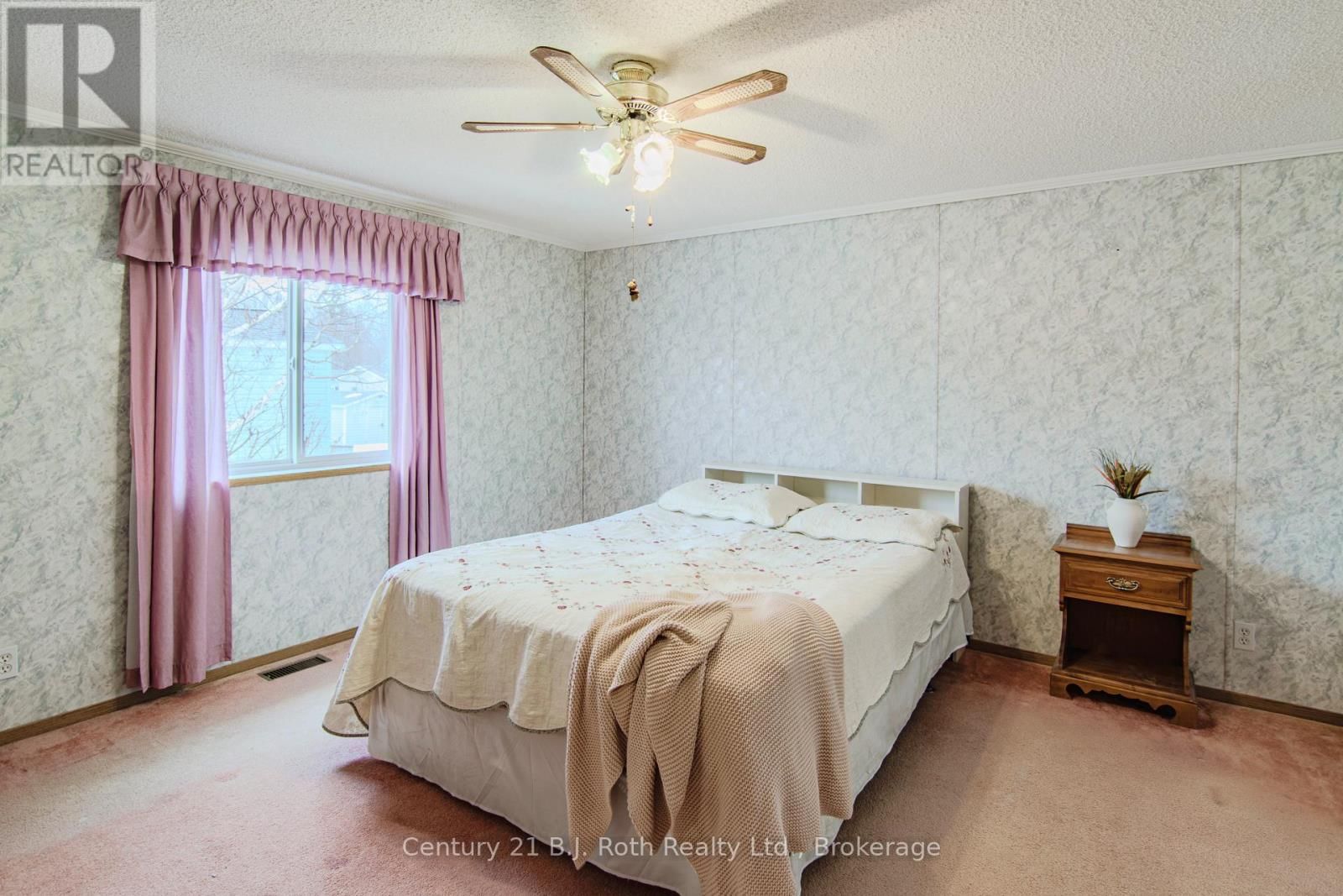 4106 LYNN STREET Image 11