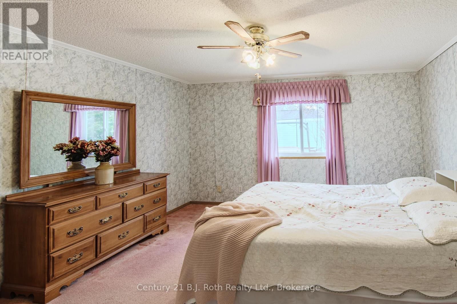 4106 LYNN STREET Image 12