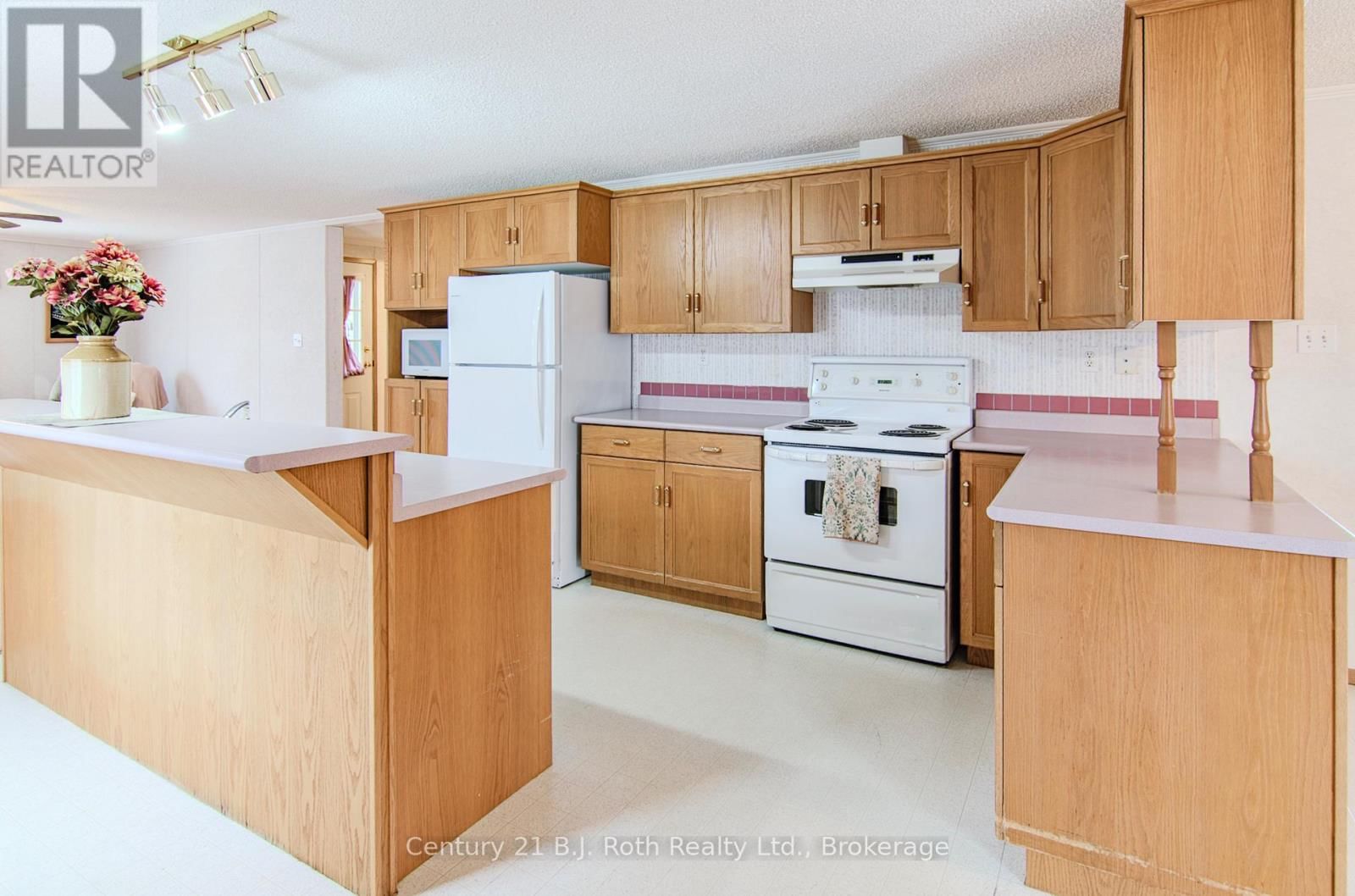 4106 LYNN STREET Image 7