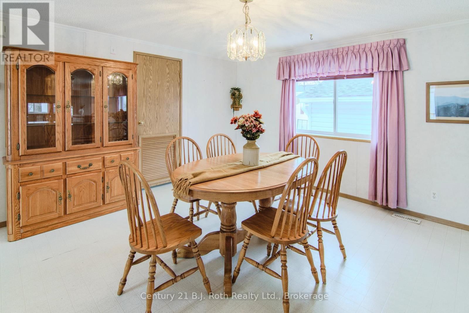 4106 LYNN STREET Image 8