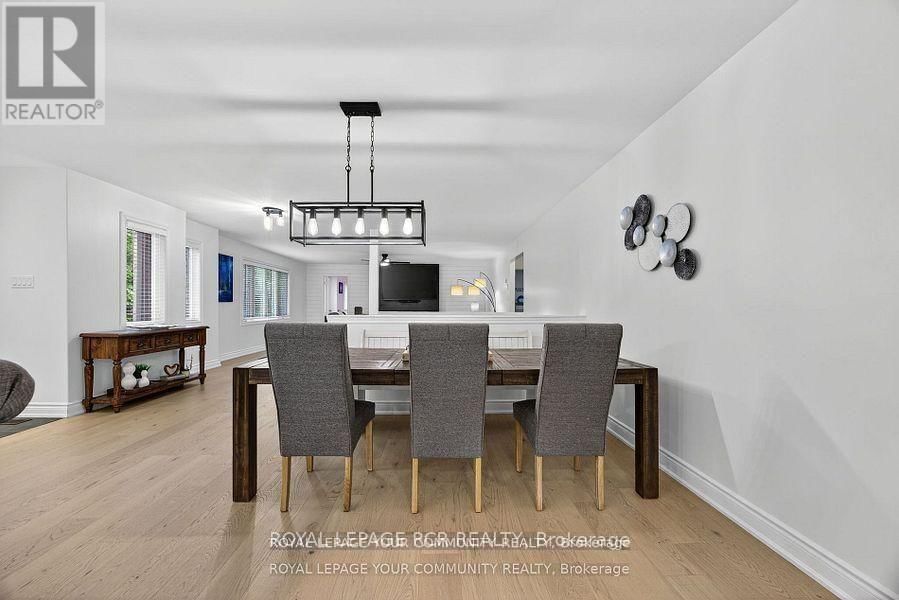 135 HURONWOODS DRIVE Image 13