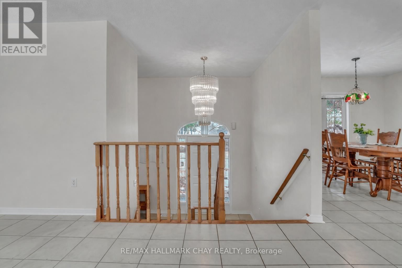 1667 TINY BEACHES ROAD SOUTH Image 24