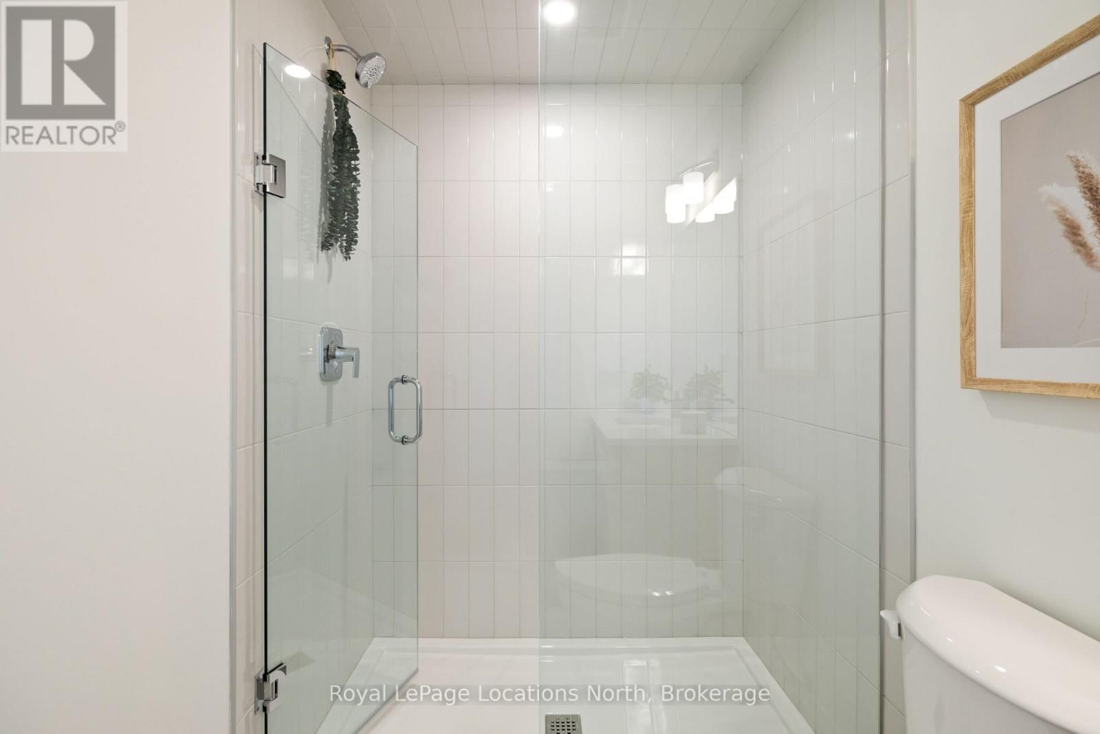 28 SWAIN CRESCENT Image 30