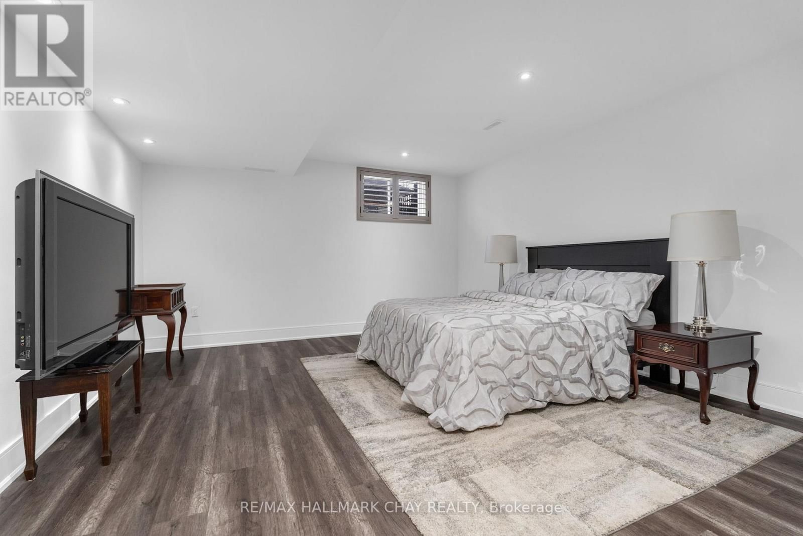 7 BYERS STREET Image 31