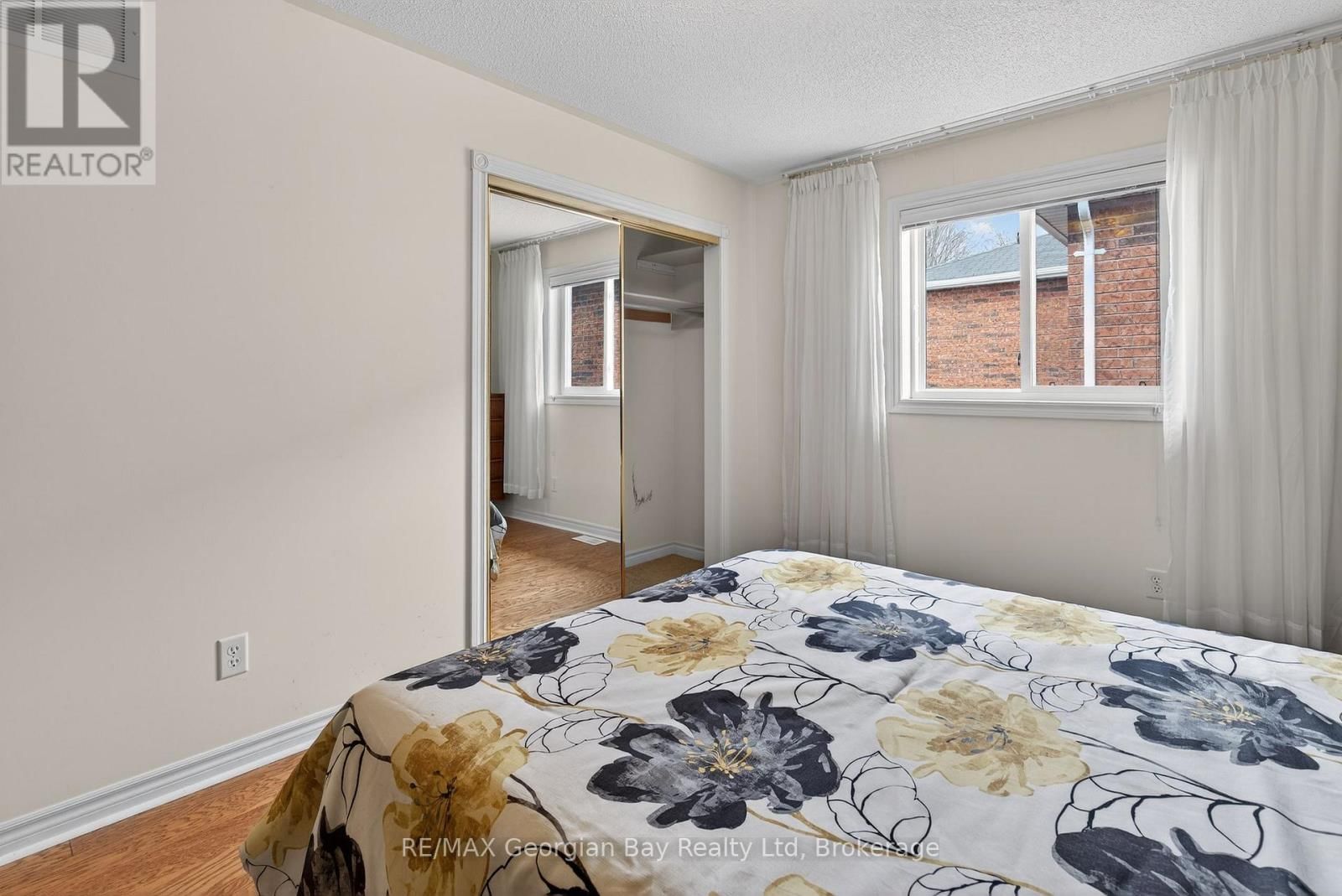 495 SHEWFELT CRESCENT Image 13