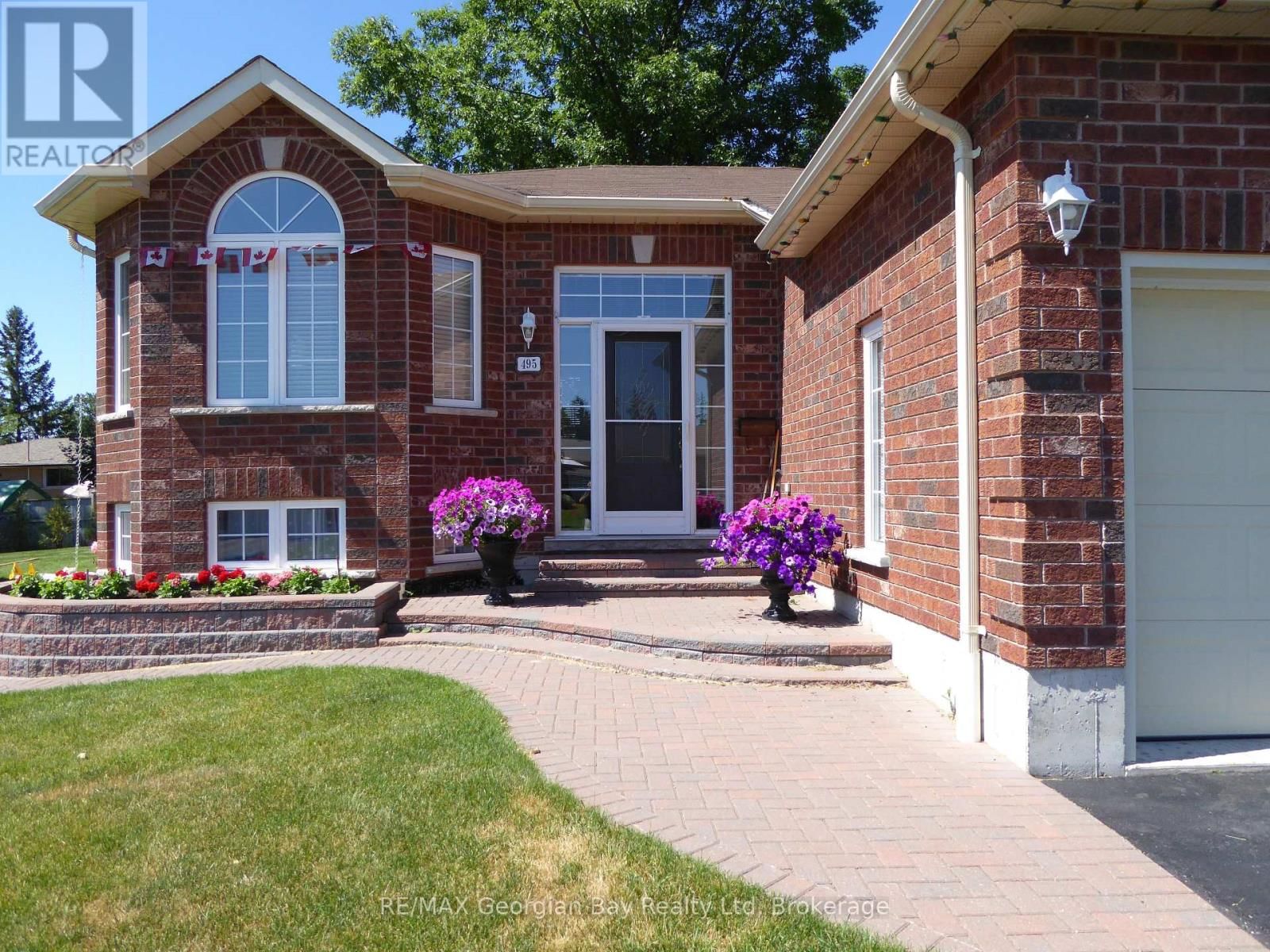 495 SHEWFELT CRESCENT Image 36