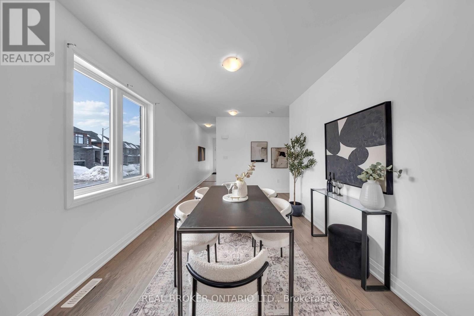 48 BARNYARD TRAIL Image 11