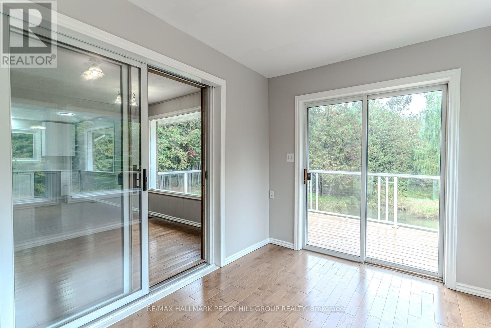 537 HURONIA ROAD Image 10