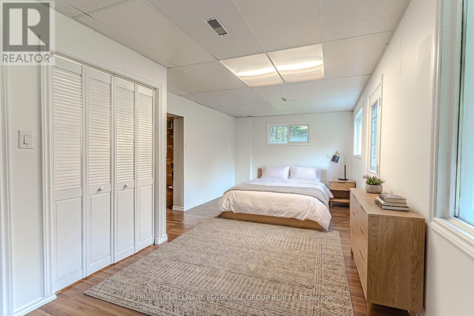 537 HURONIA ROAD Image 18