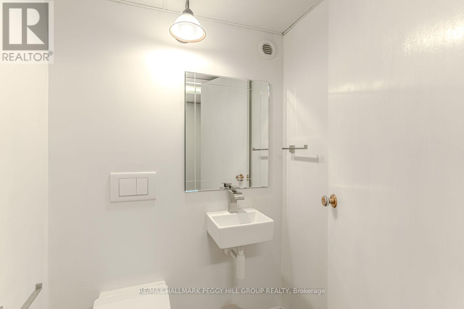 537 HURONIA ROAD Image 19