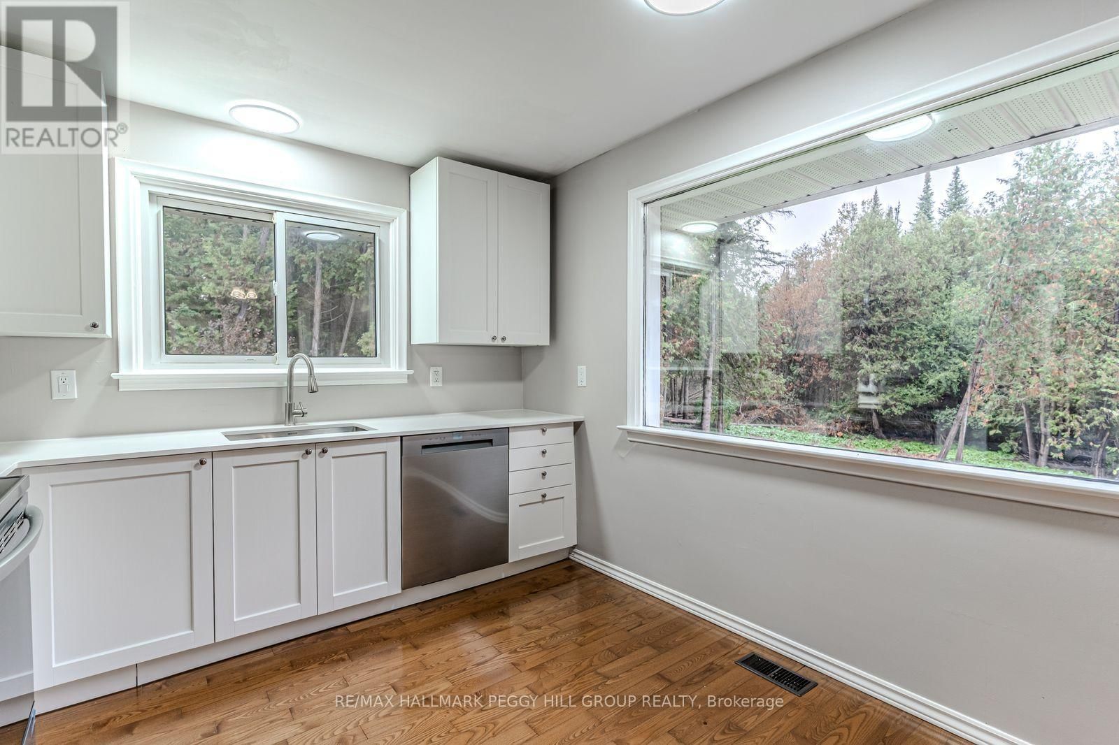 537 HURONIA ROAD Image 5