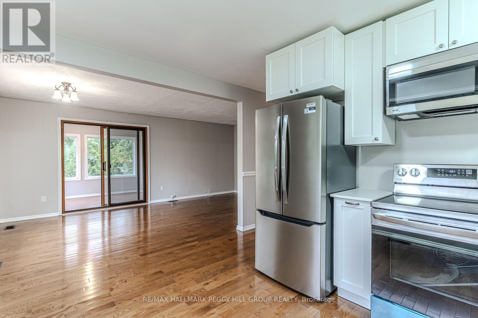 537 HURONIA ROAD Image 6