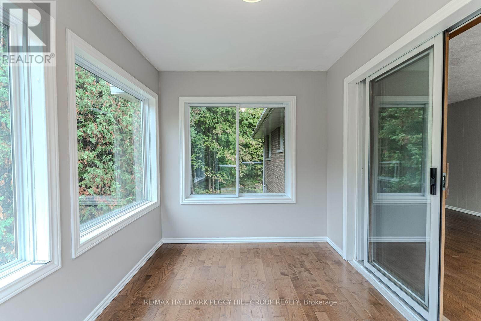 537 HURONIA ROAD Image 9