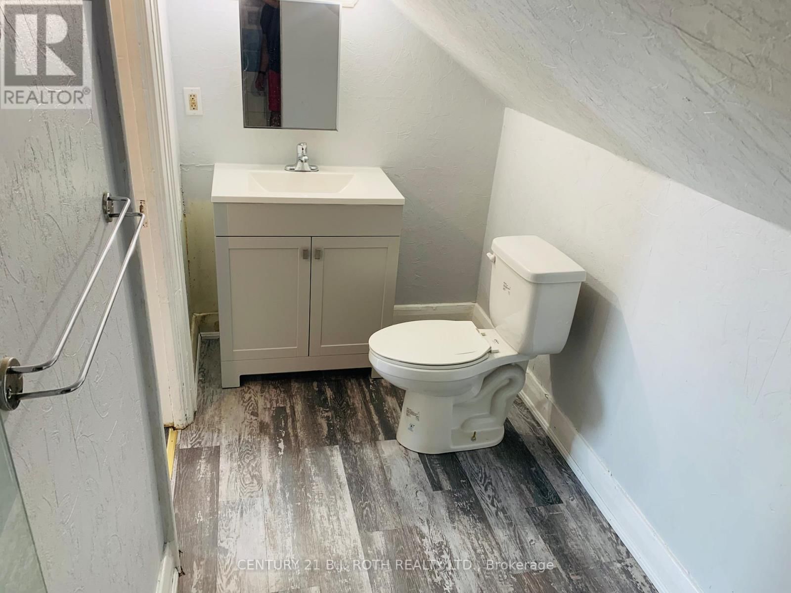 156 DUNLOP STREET WEST Image 20