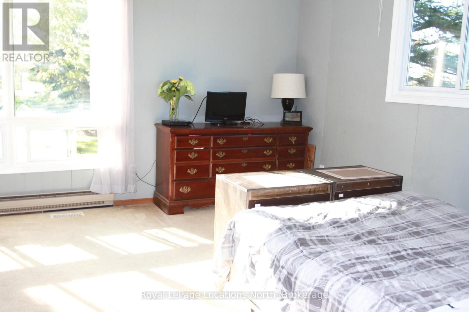 1539 6 CORNERS NORTH Image 14