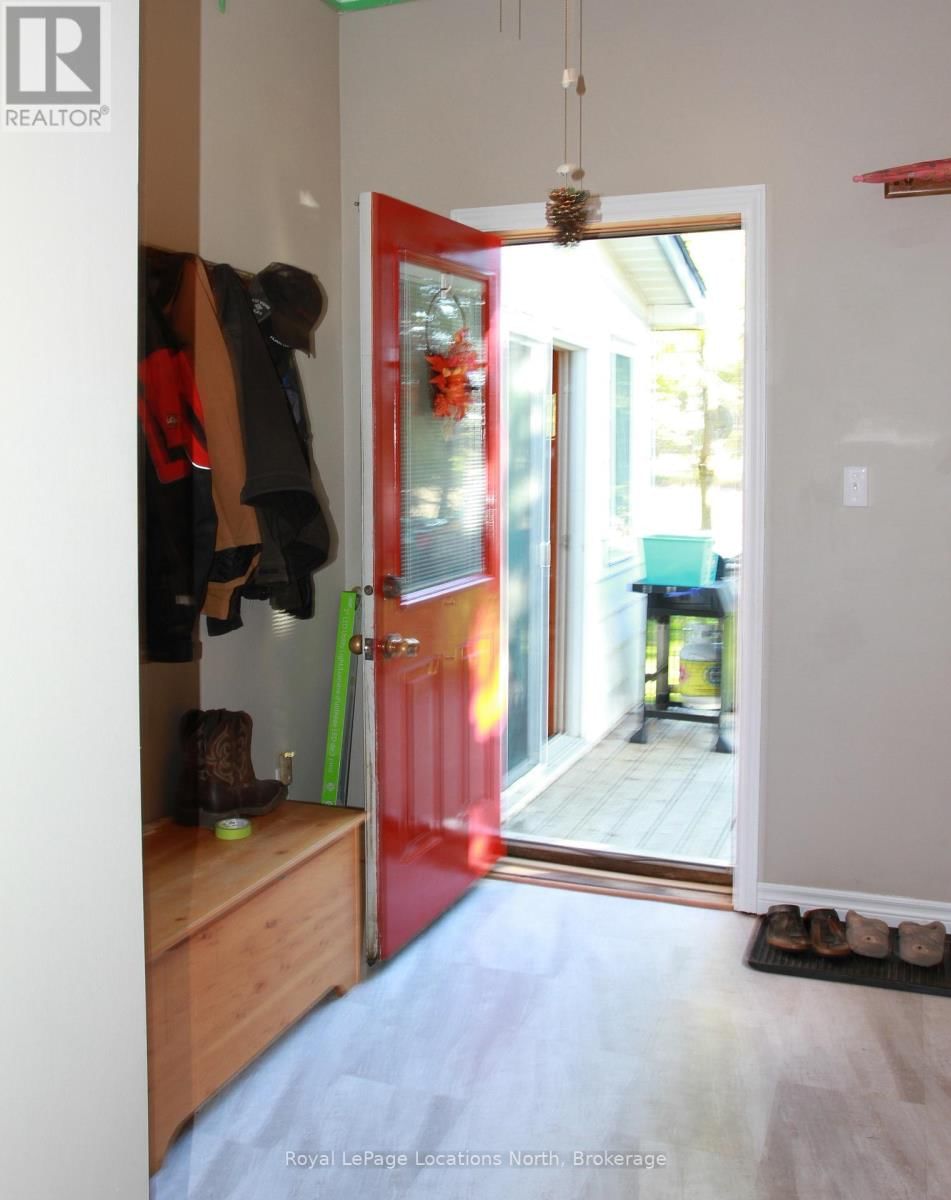 1539 6 CORNERS NORTH Image 20