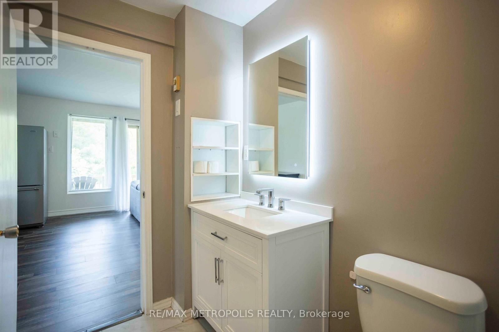 56 GEORGIAN MANOR DRIVE Image 25