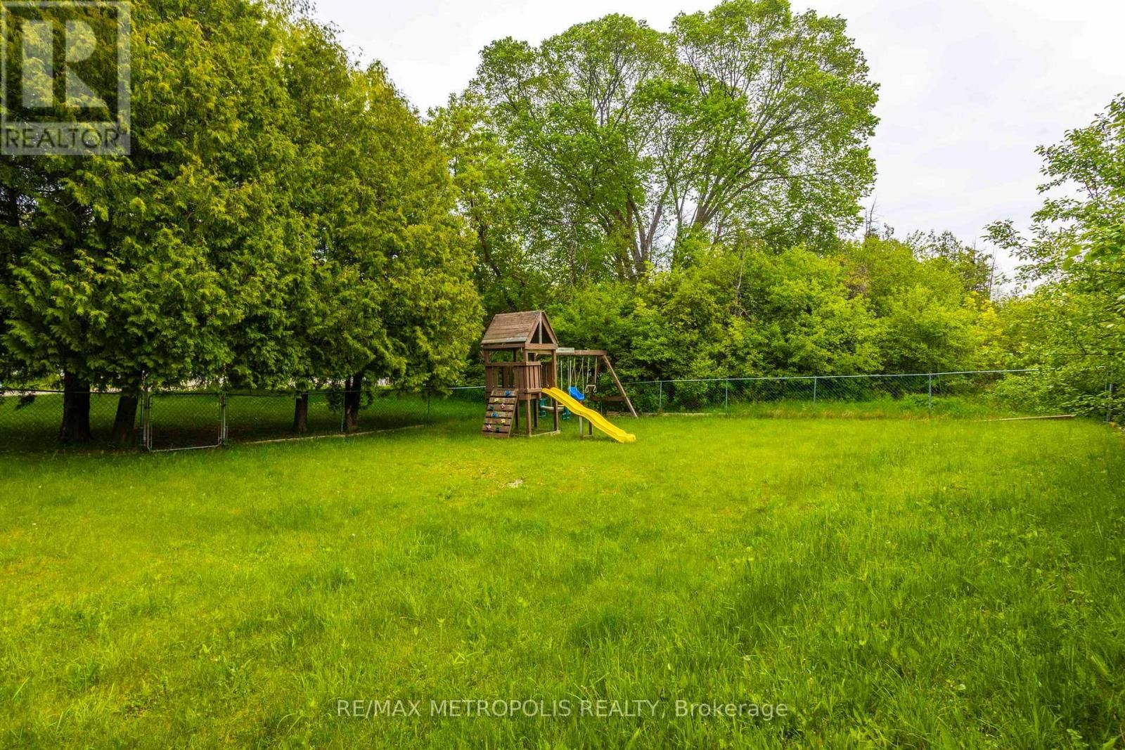 56 GEORGIAN MANOR DRIVE Image 41