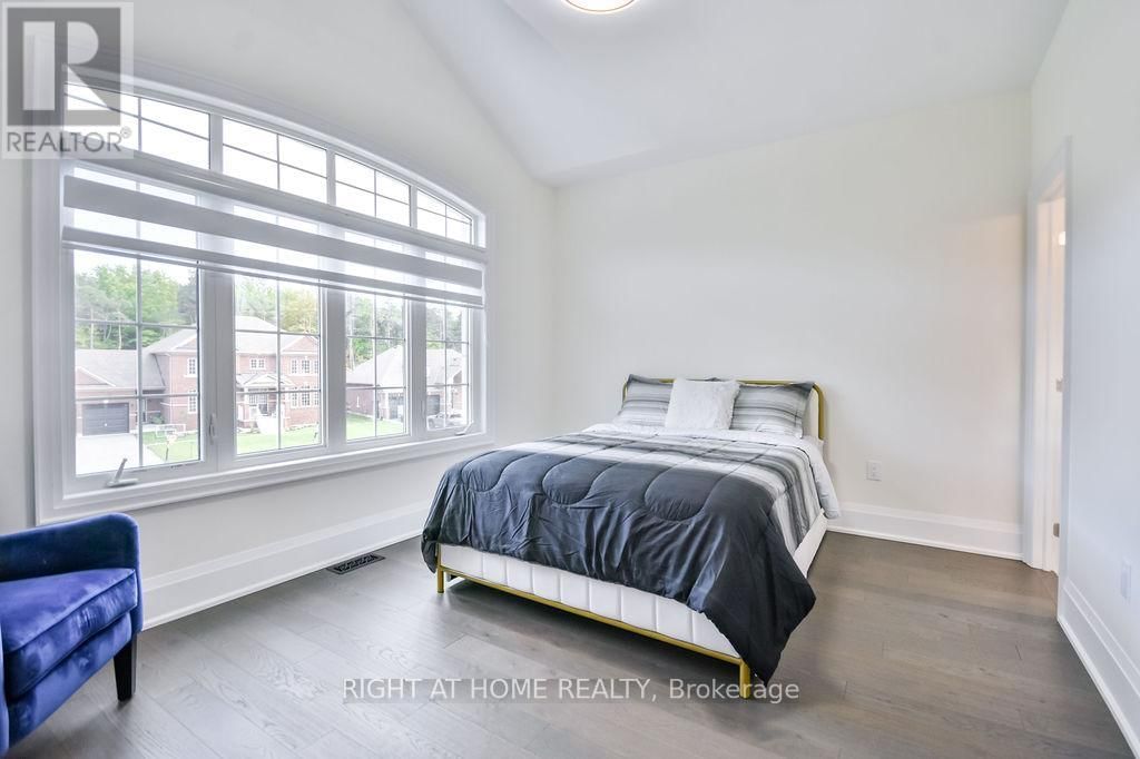 8 FOREST HEIGHTS COURT Image 27