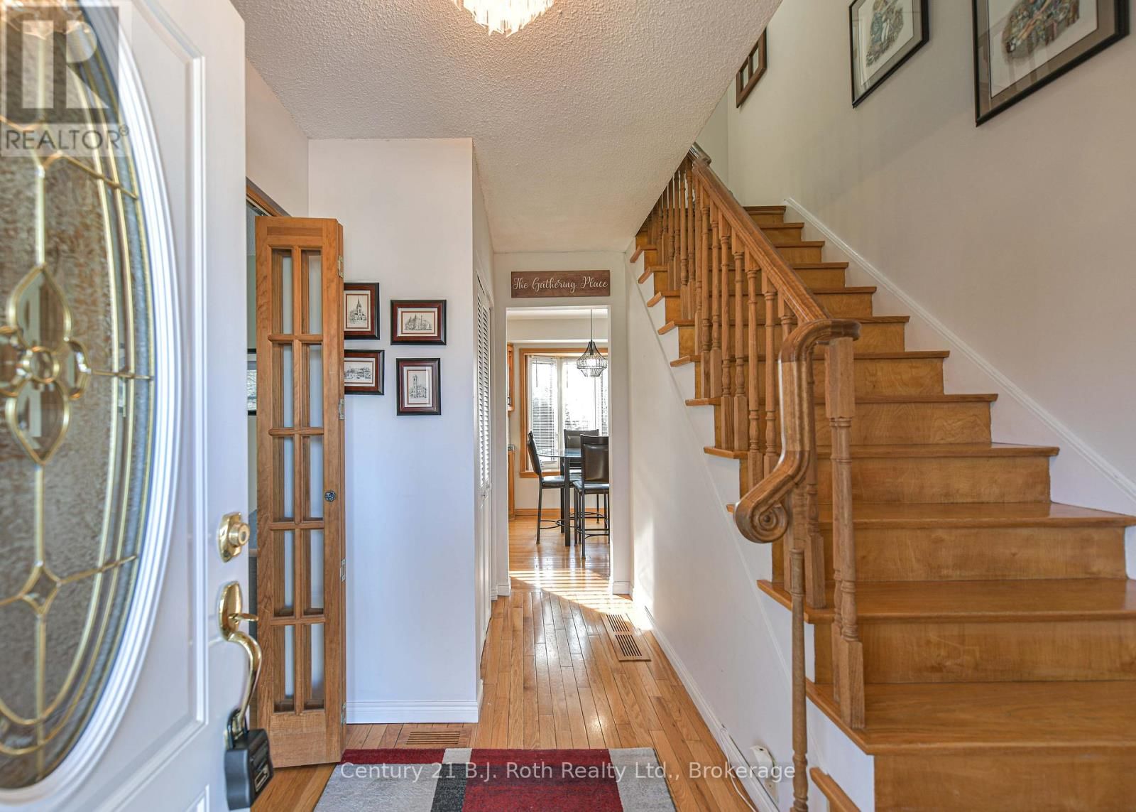 215 PARK STREET Image 22