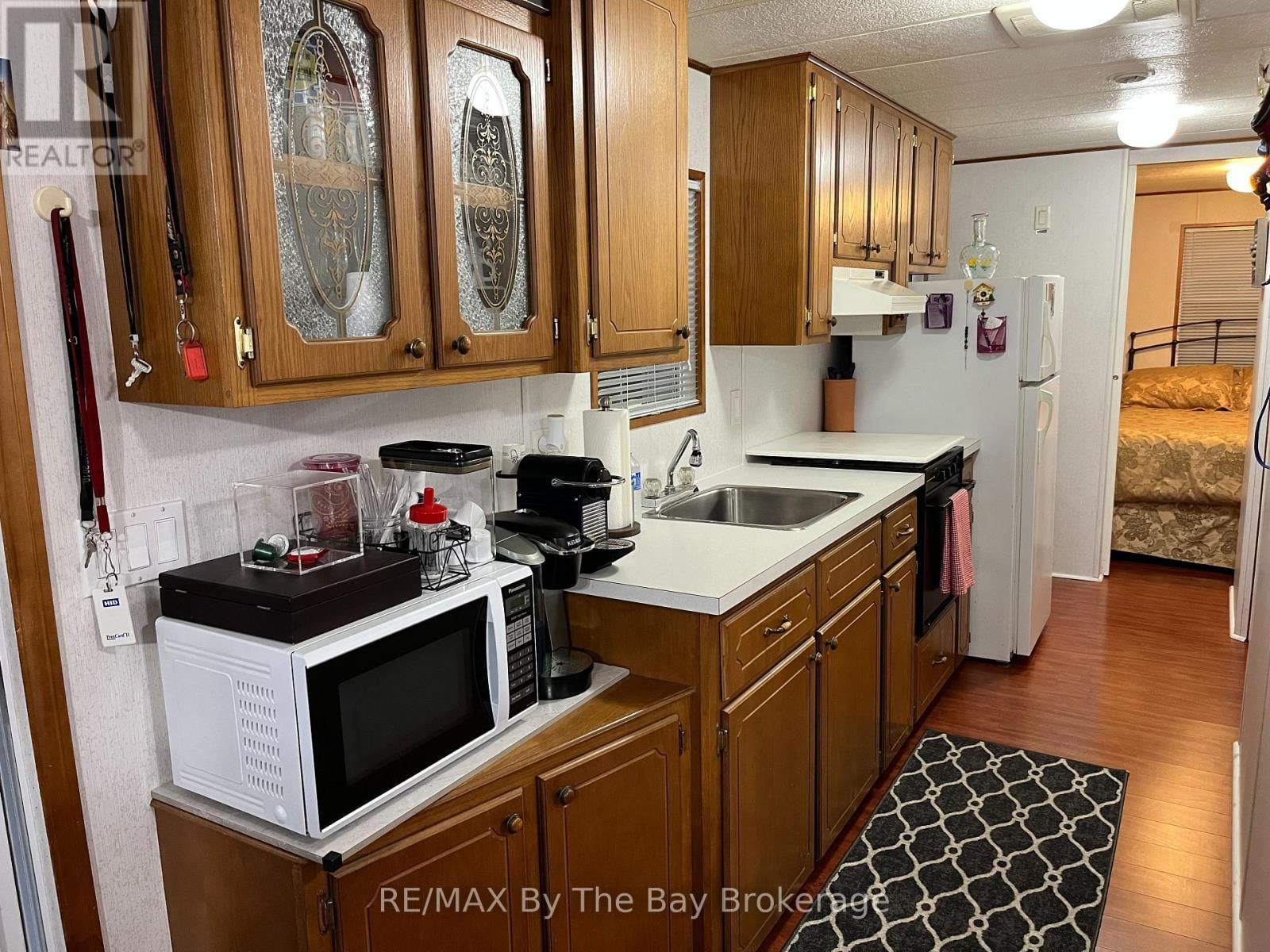 68 - 85 THEME PARK DRIVE Image 19