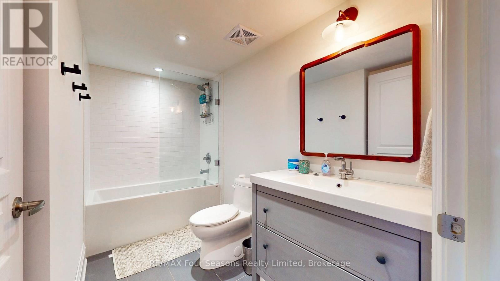 203 - 6 ANCHORAGE CRESCENT Image 15