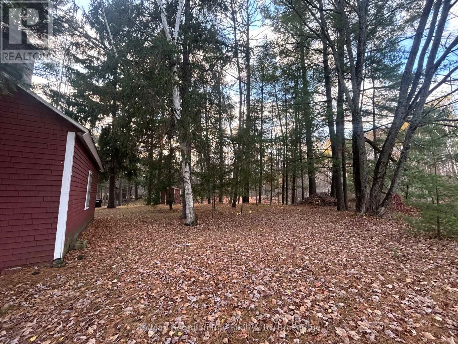 1666 BALKWILL LINE Image 9