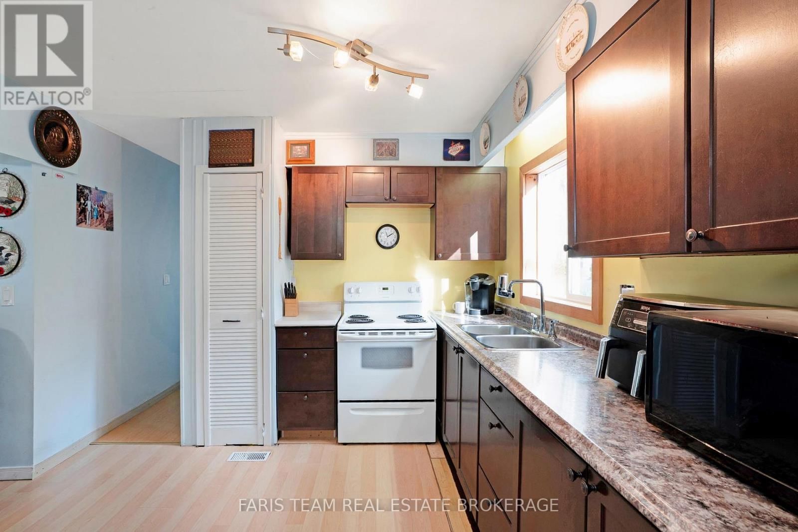 2235 RON JONES ROAD E5 Image 8