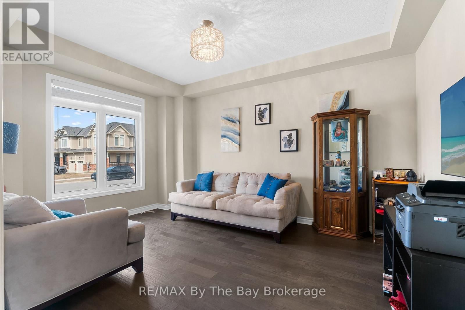 56 KIRBY AVENUE Image 16