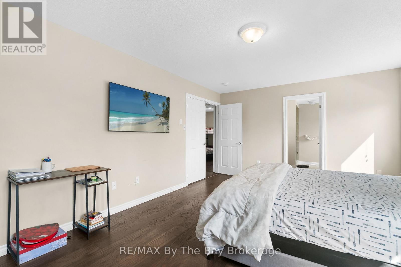 56 KIRBY AVENUE Image 26