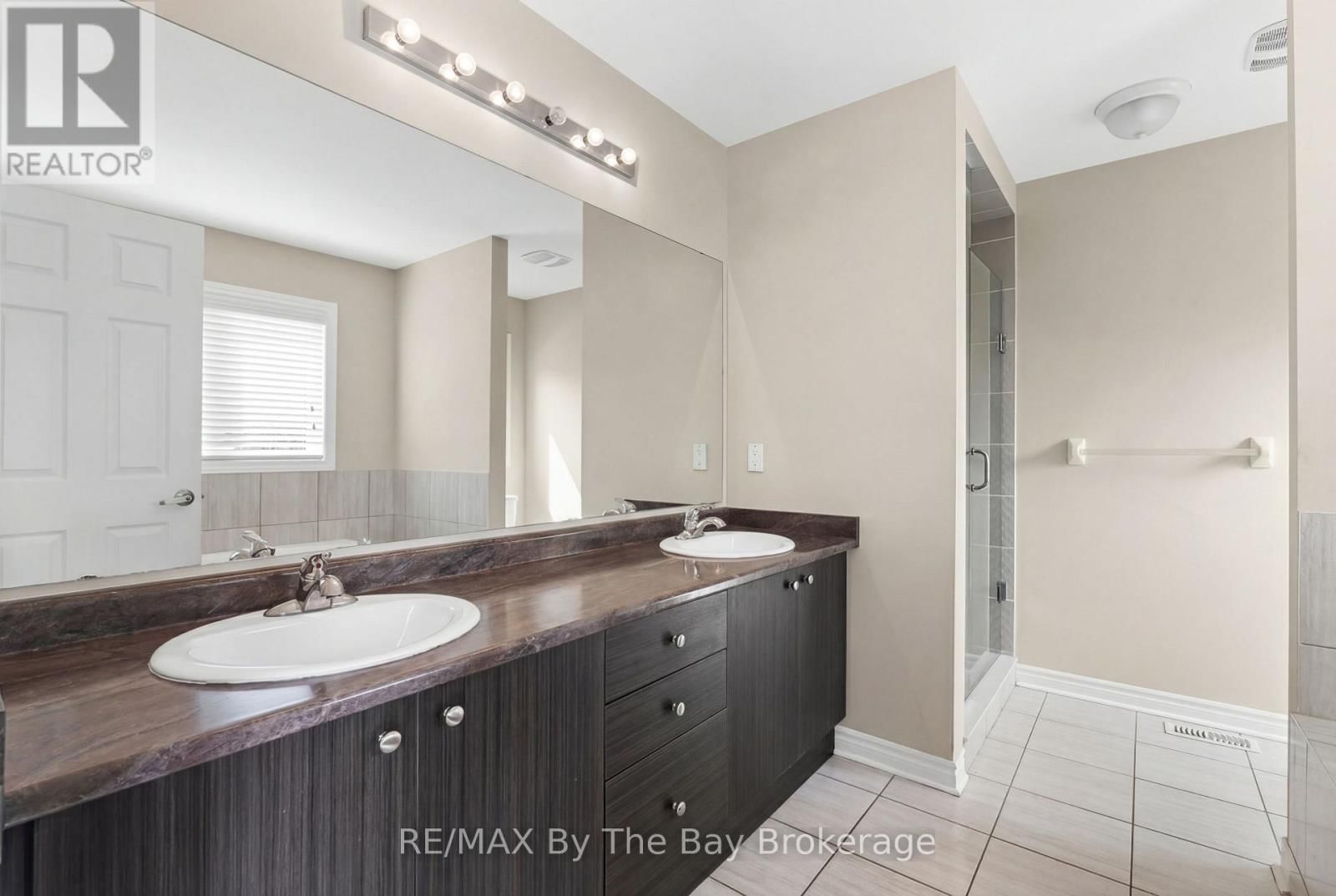 56 KIRBY AVENUE Image 27