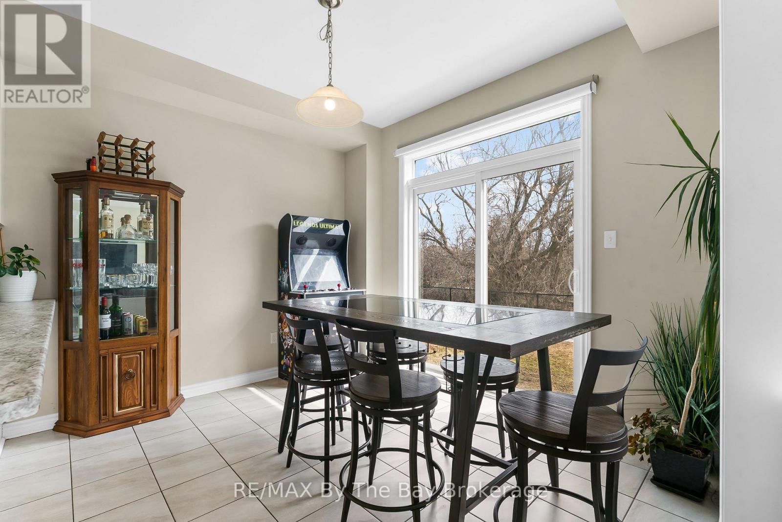 56 KIRBY AVENUE Image 8