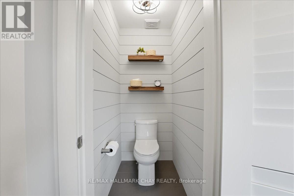 26 LOWRY COURT Image 36