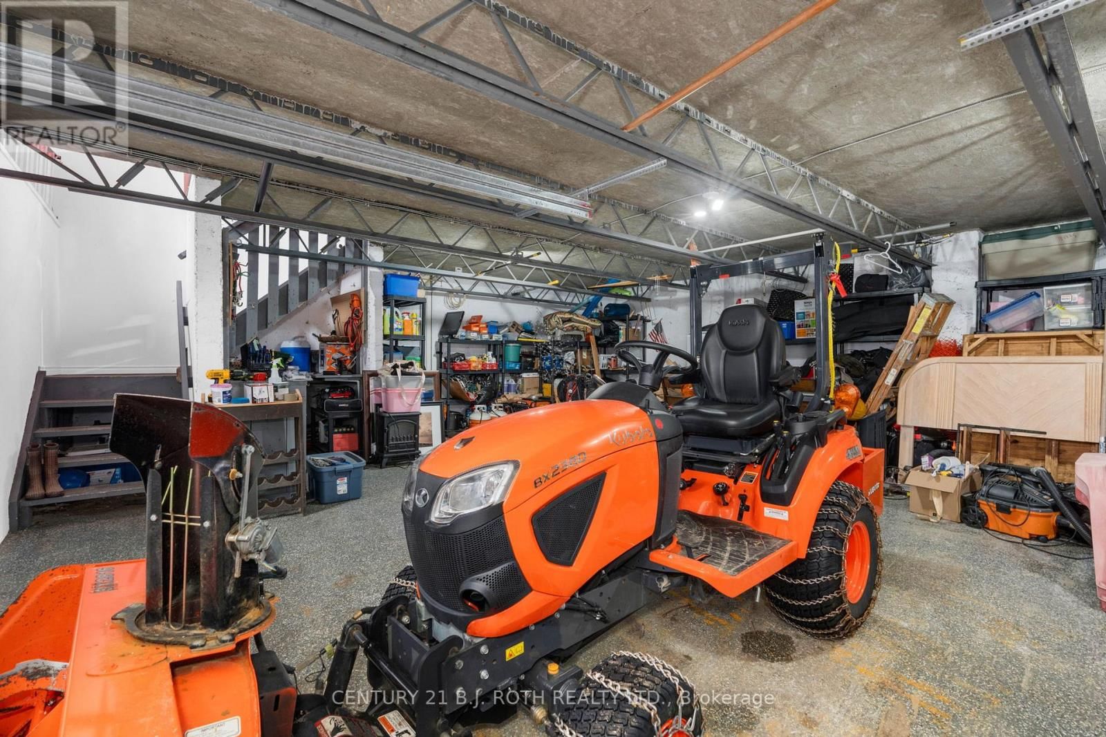 2700 LINE 4 NORTH Image 42