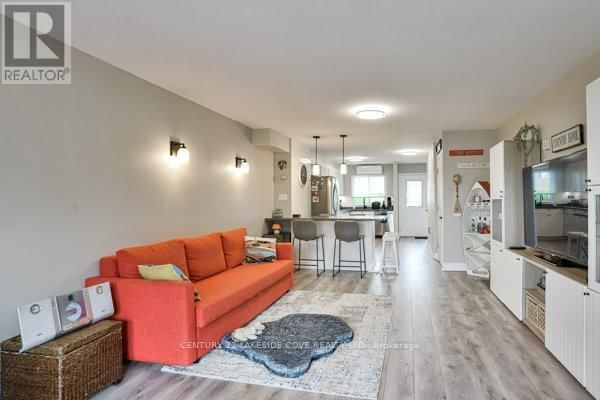 Unit 14 - 1 PARADISE BOULEVARD Image 5