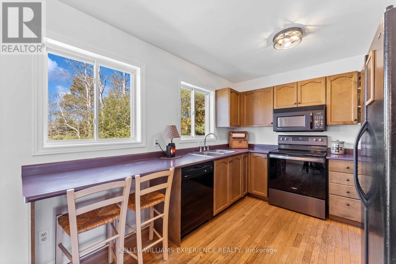 5318 CONC 3 SUNNIDALE ROAD Image 13