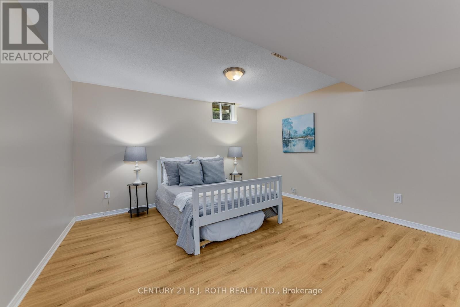 3327 SUMMERHILL WAY NORTH Image 26