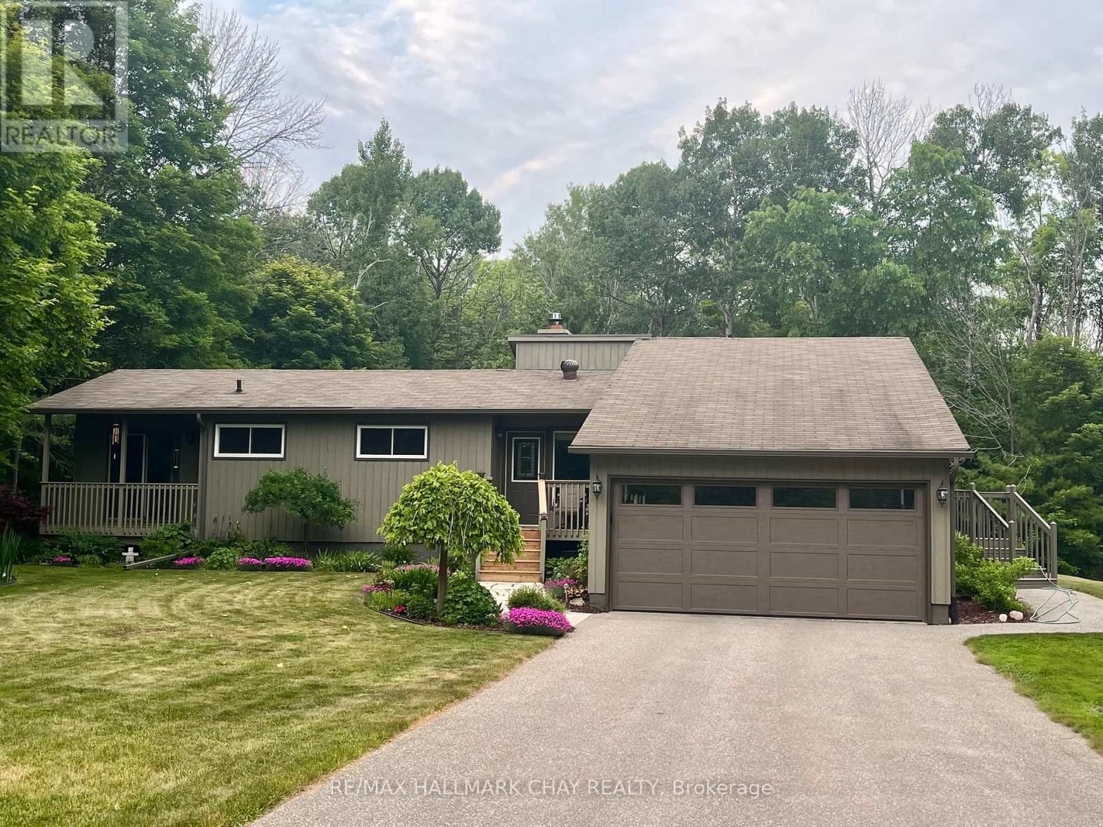 1075 6 LINE SOUTH Image 1