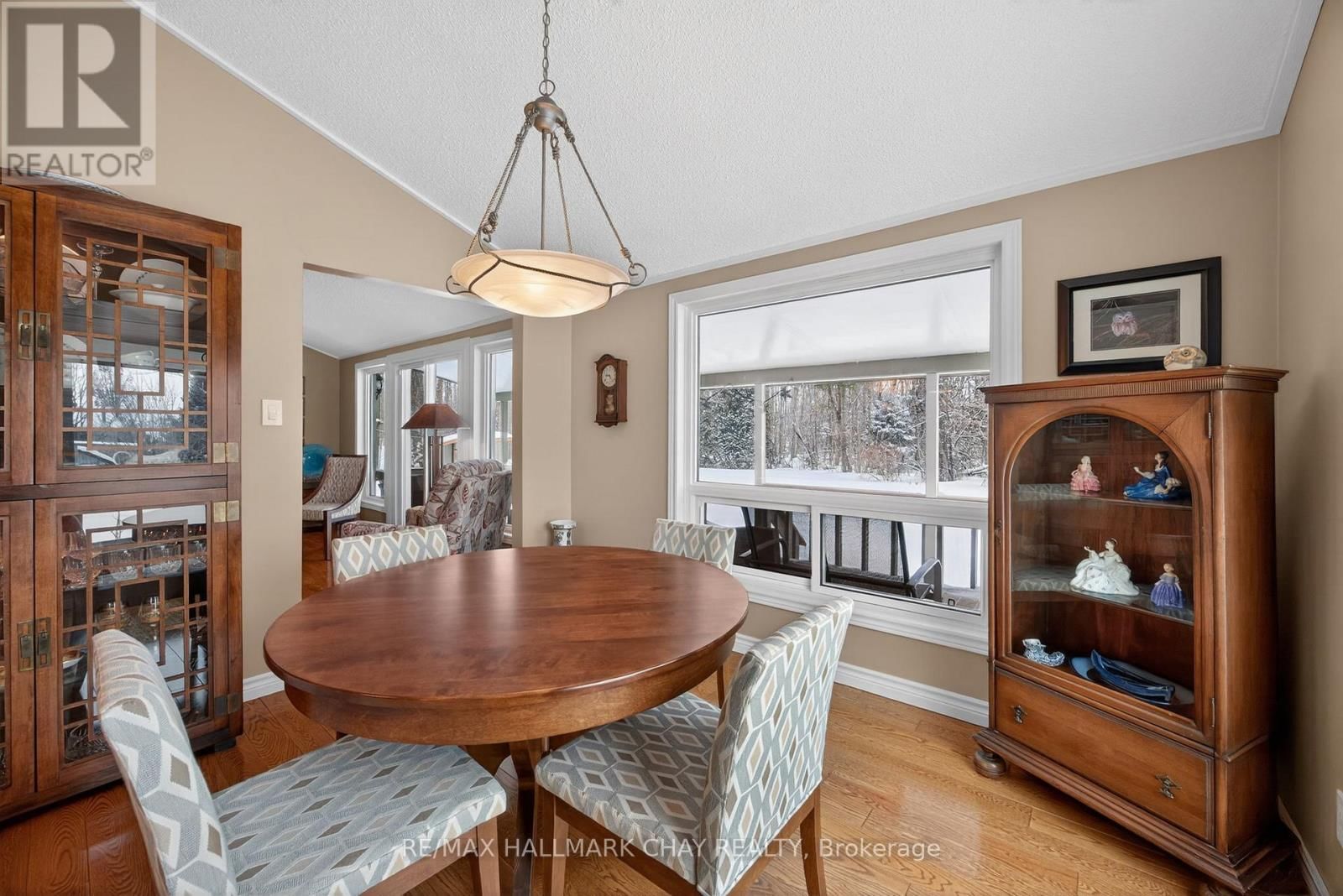 1075 6 LINE SOUTH Image 15