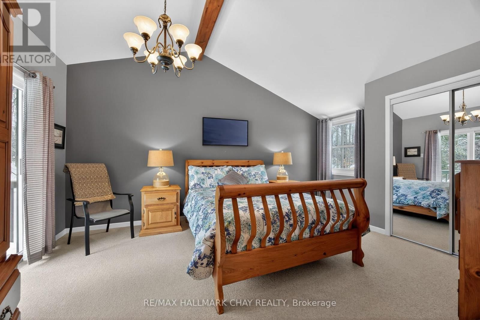 1075 6 LINE SOUTH Image 21