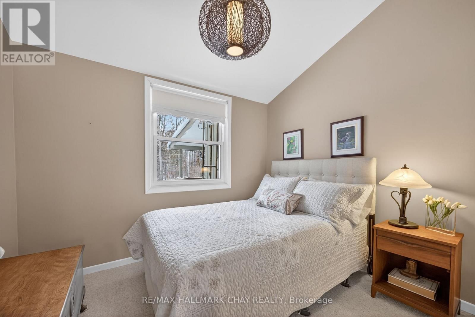 1075 6 LINE SOUTH Image 26