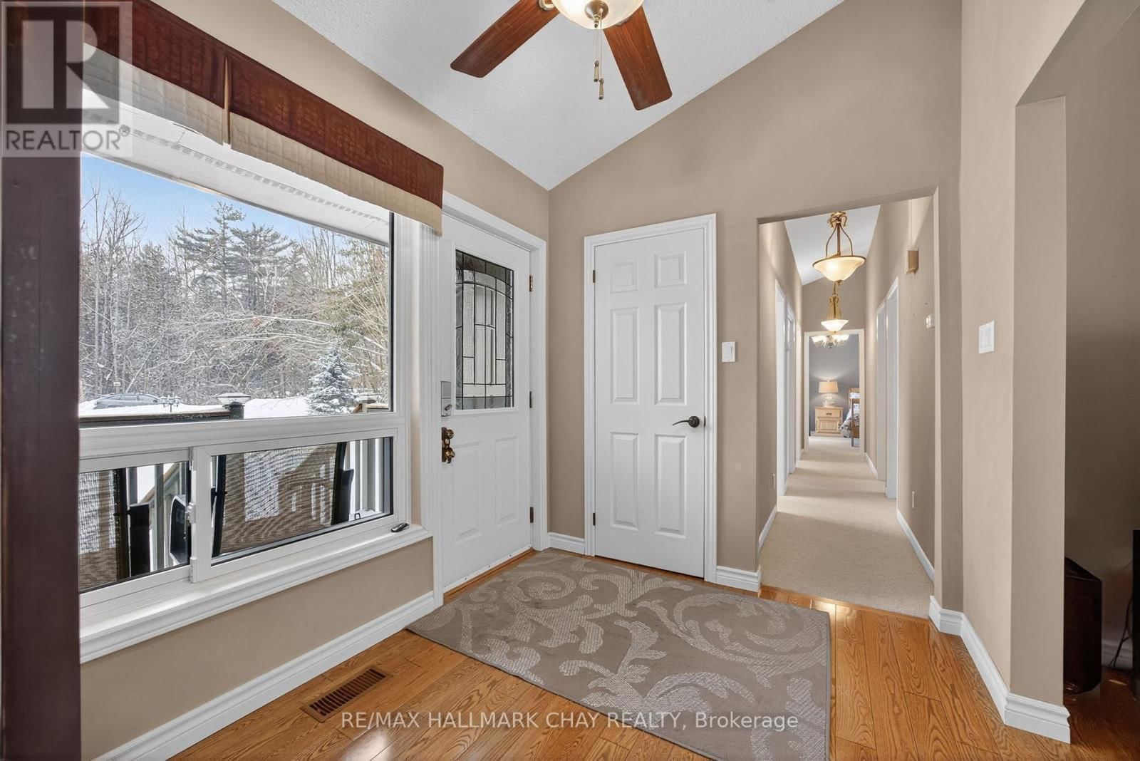 1075 6 LINE SOUTH Image 9