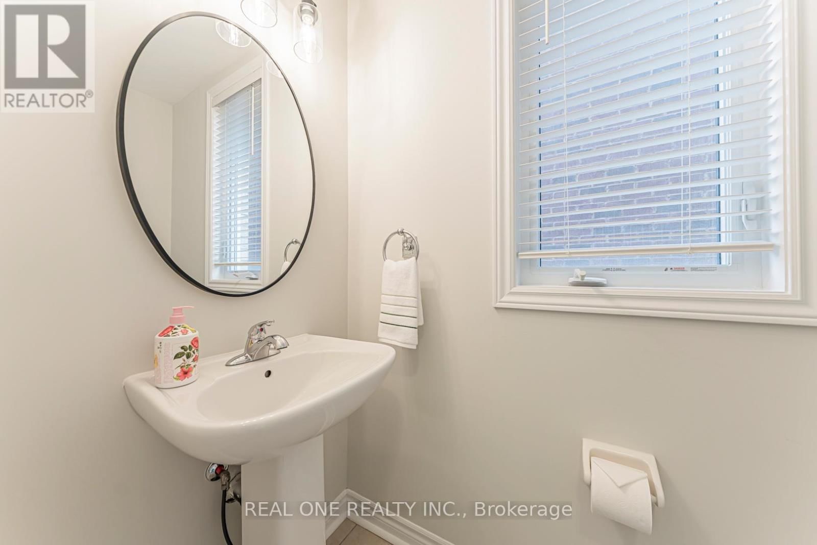 28 KERR STREET Image 39