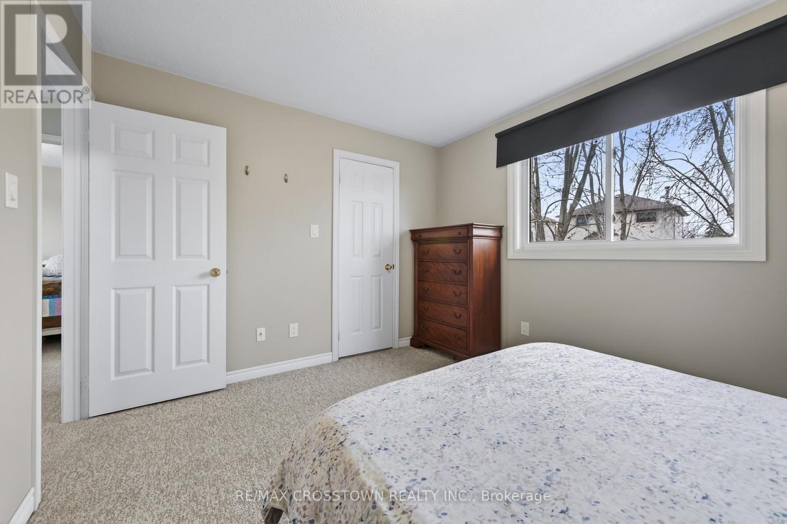 99 BISHOP DRIVE Image 18