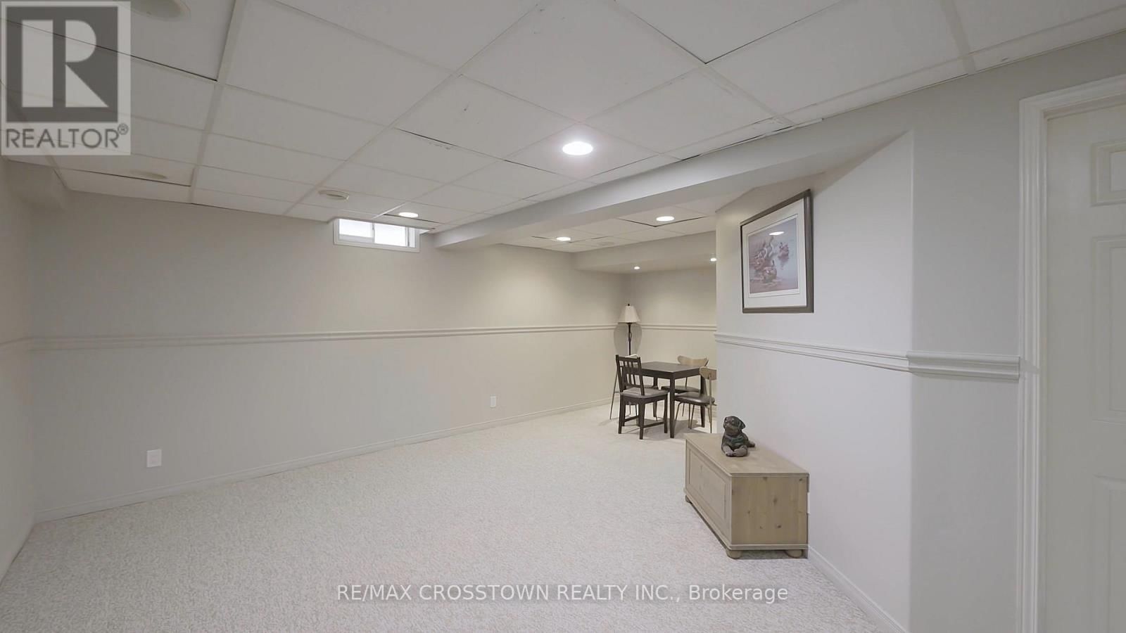 99 BISHOP DRIVE Image 26