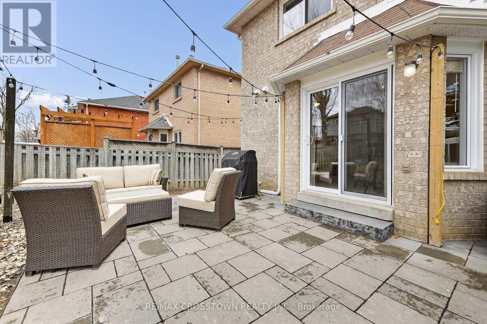 99 BISHOP DRIVE Image 30