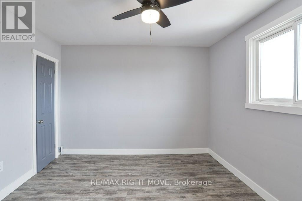 636 MISSISSAGA STREET WEST Image 15